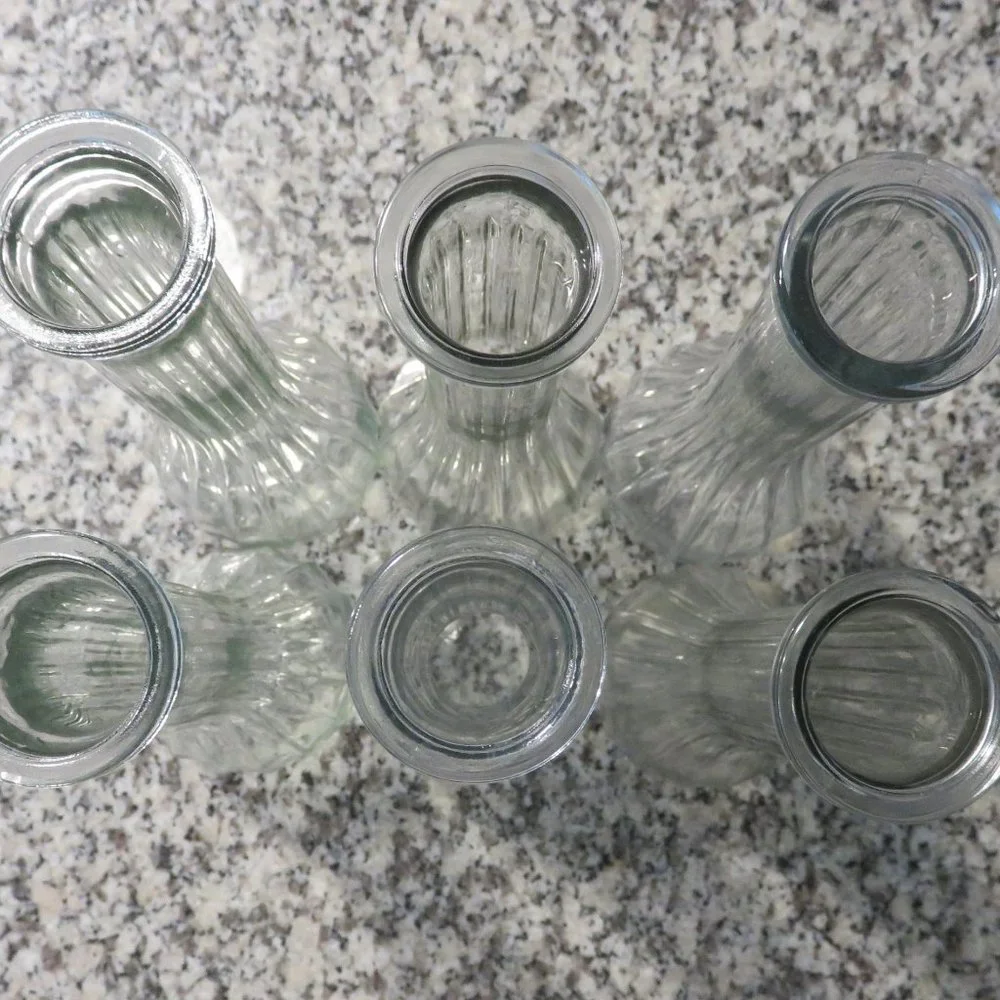 Lot of 8 Glass Vases - Picture 2 of 2
